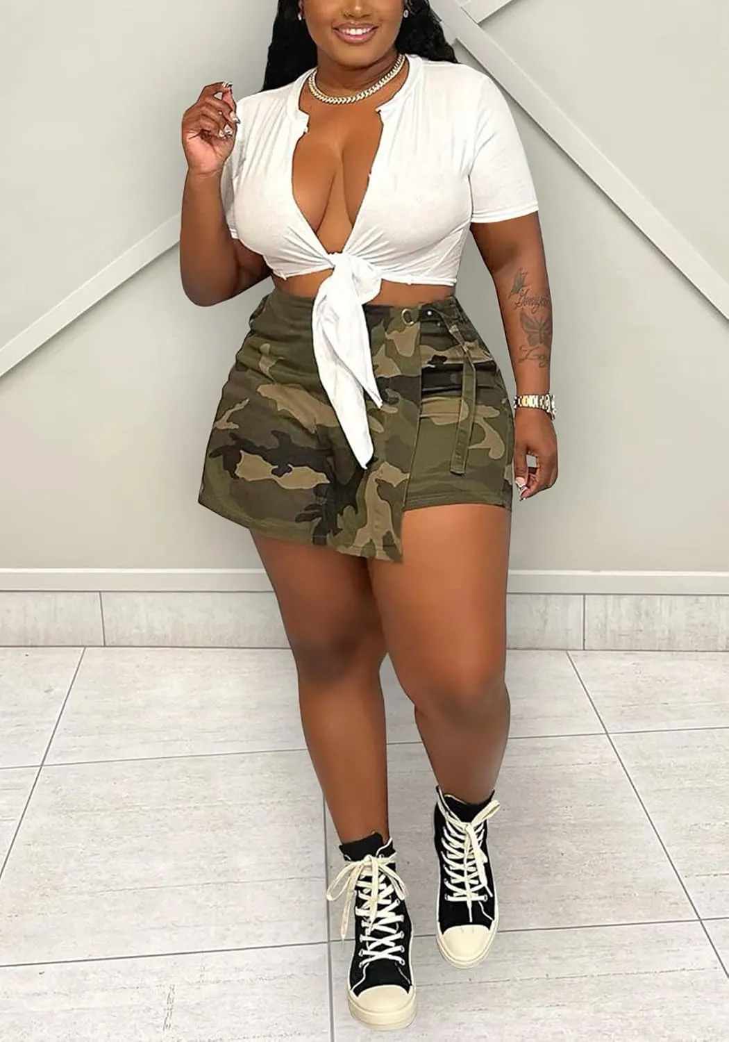 Lucuna Women's Camo Shorts High Waisted Multi-Pocket Army Fatigue Camouflage Casual Cargo Shorts
