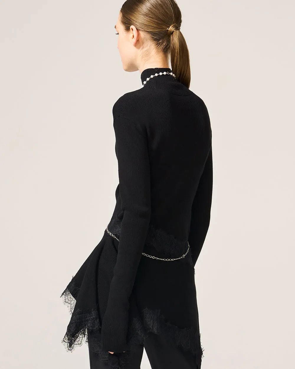 Pearl Logo Harness